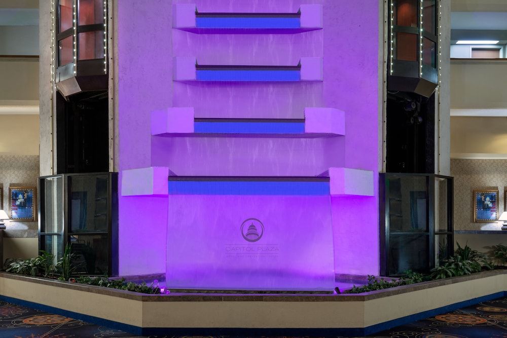 Capitol Plaza Hotel Jefferson City 3