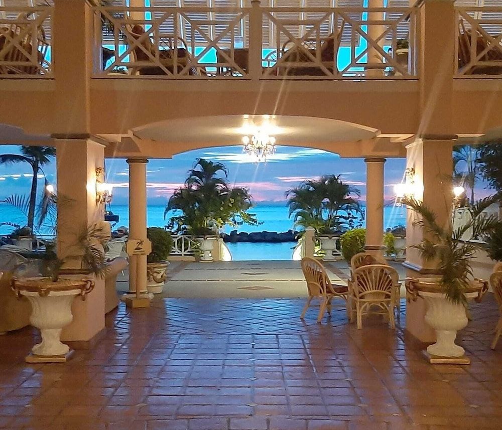 Coco Reef Resort and Spa 2