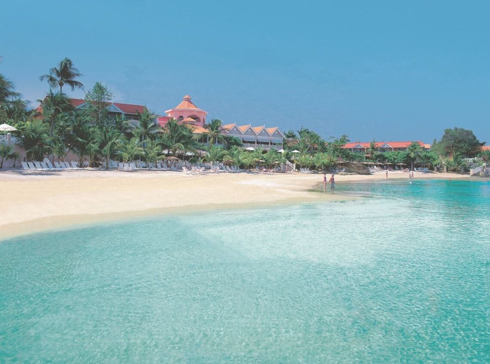 Coco Reef Resort and Spa 4 étoiles à Crown Point