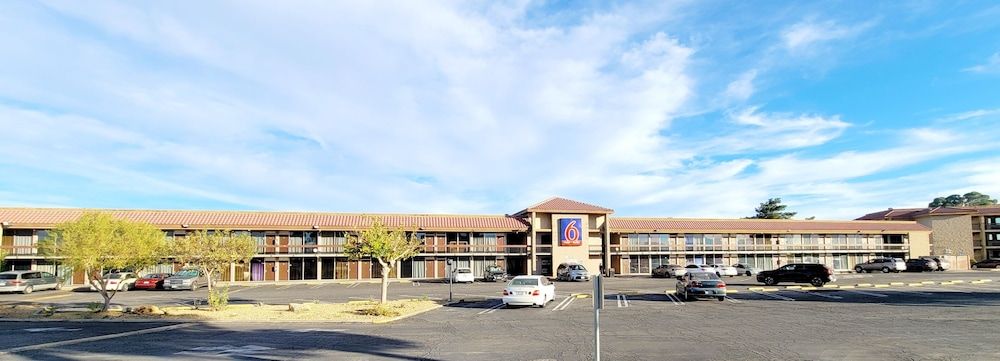 MOTEL 6 Victorville Green Tree Blvd 2 estrellas en Victorville