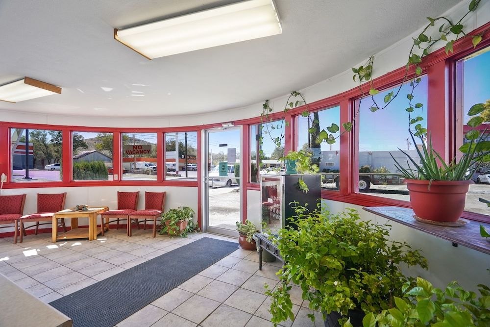 OYO Alpine TX near Big Bend National Park 3