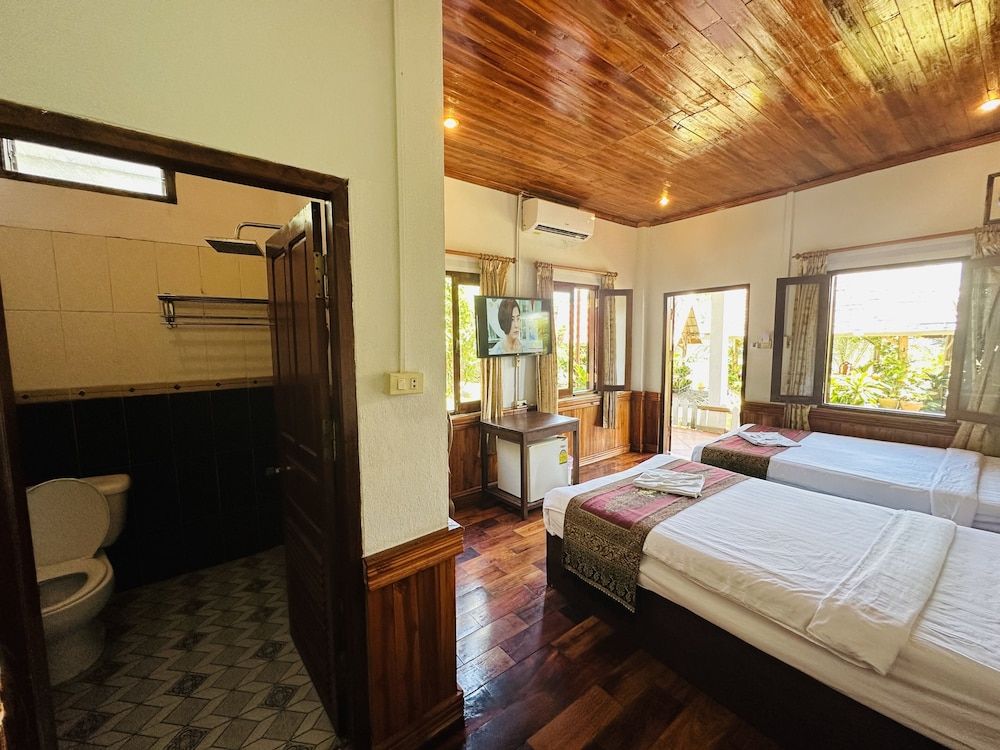 Kingkham Riverside Hotel 3