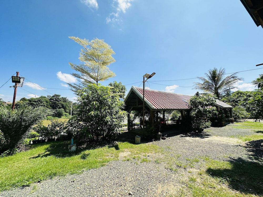 Kingkham Riverside Hotel 2