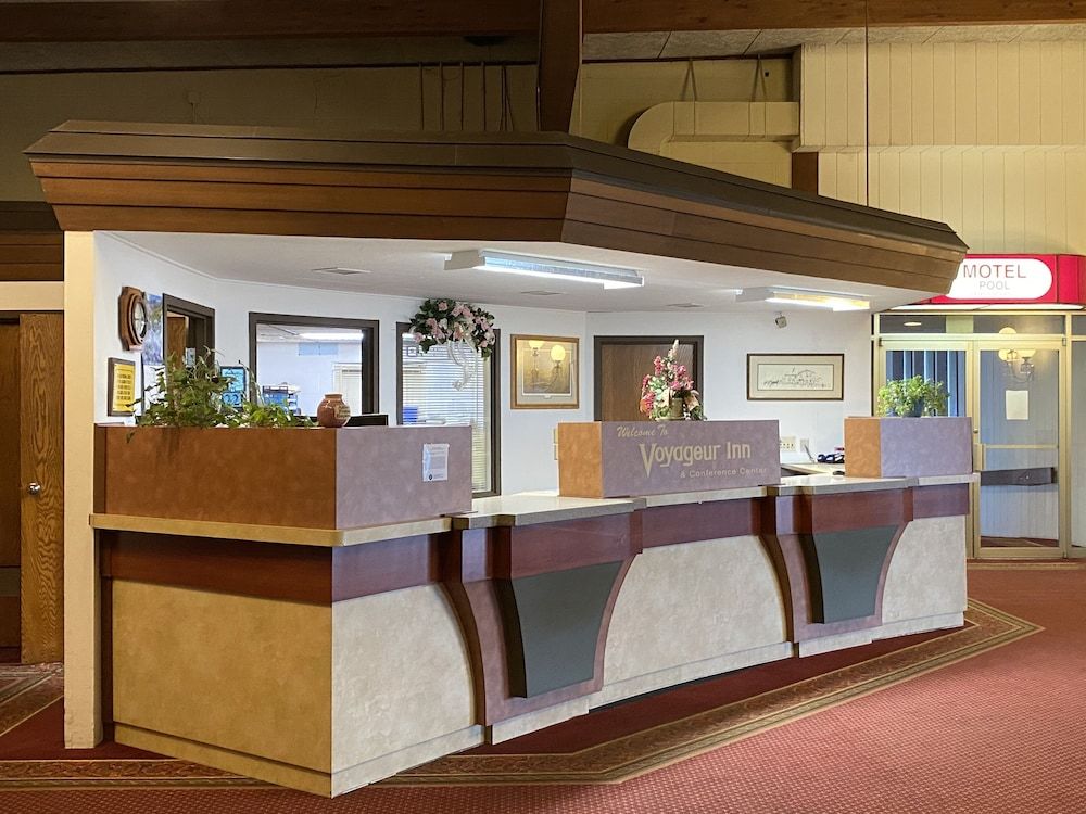 Voyageur Inn and Conference Center 3