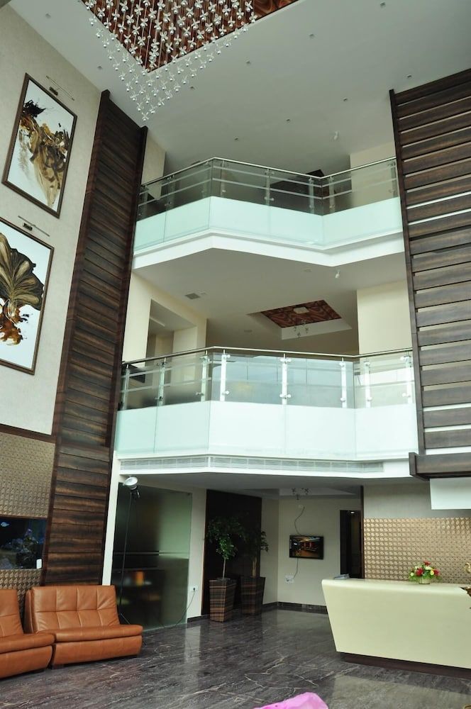 Hotel Atrium 2