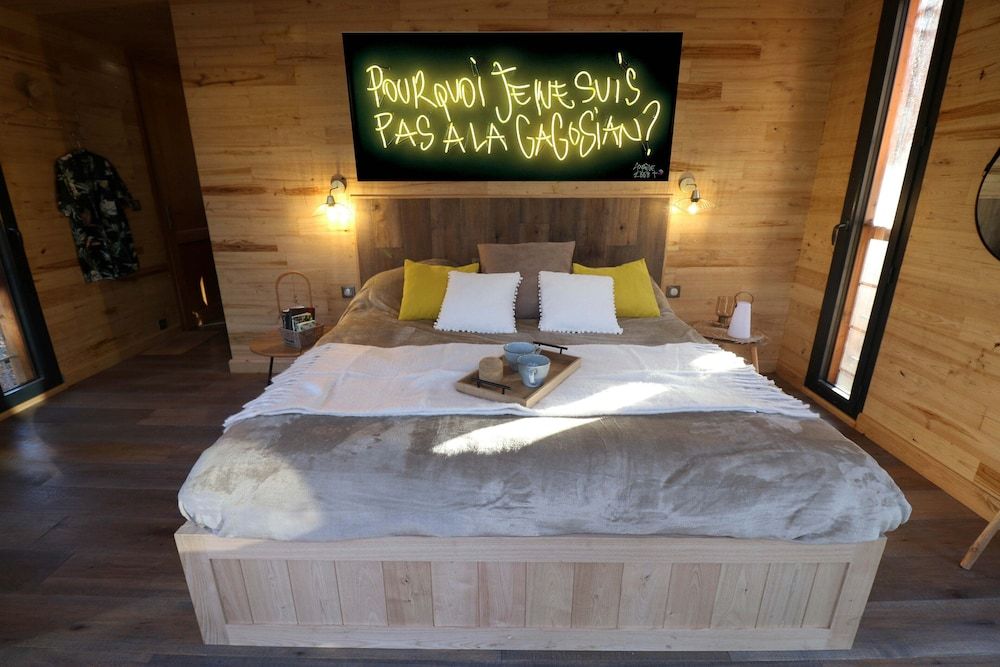 Loire Valley Lodges - Hotel 2