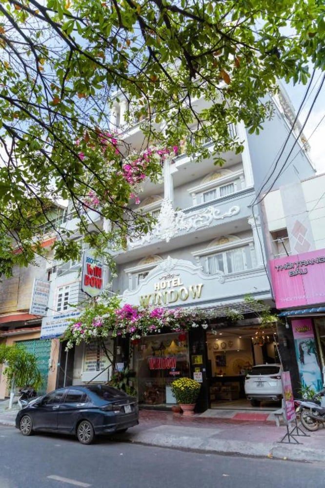 Window 1 Hotel 2 estrelas em Kon Tum