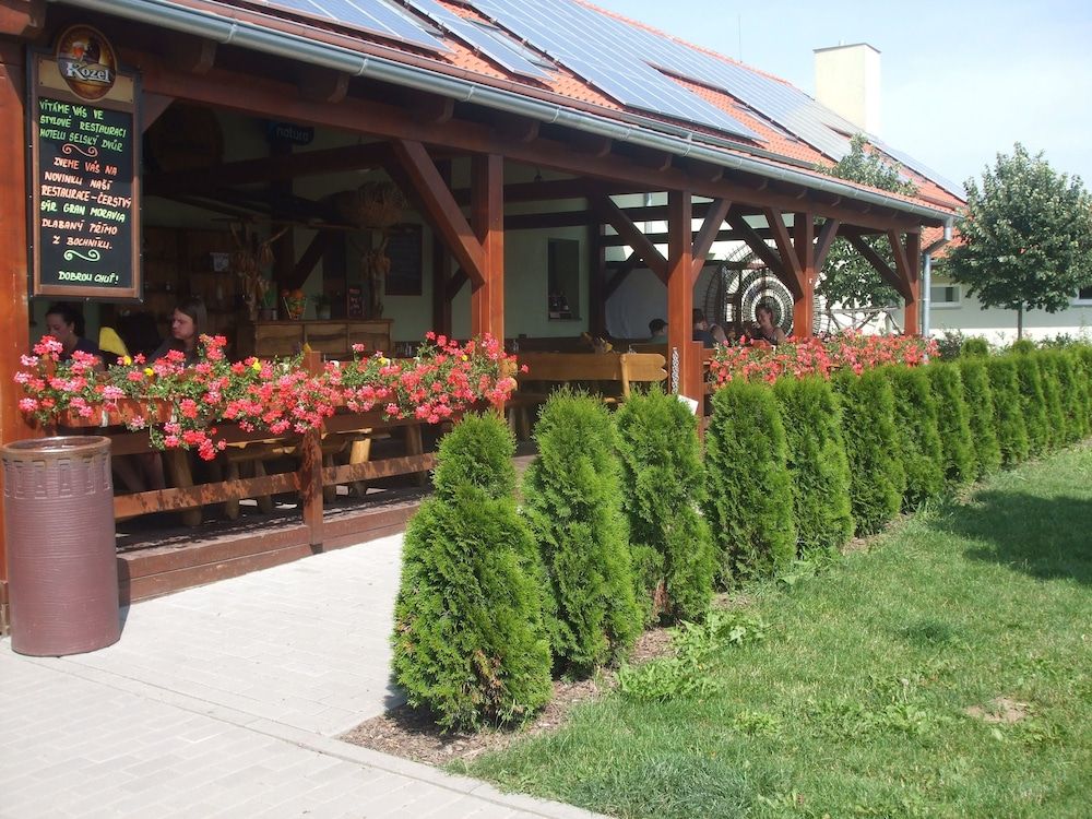 Hotel Selský Dvur 3 estrelas em Vyškov