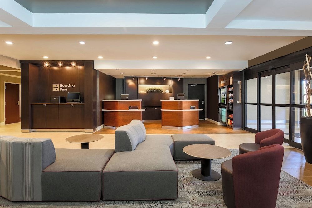 Courtyard by Marriott Monroe Airport 2