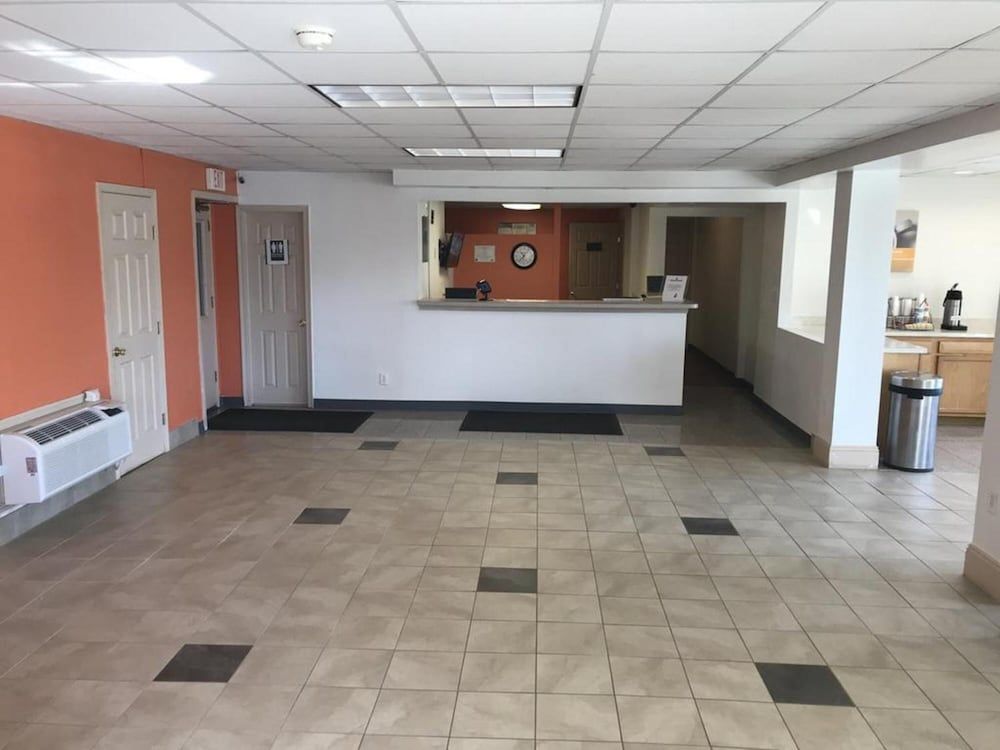 FairBridge Inn Express North Lima 2