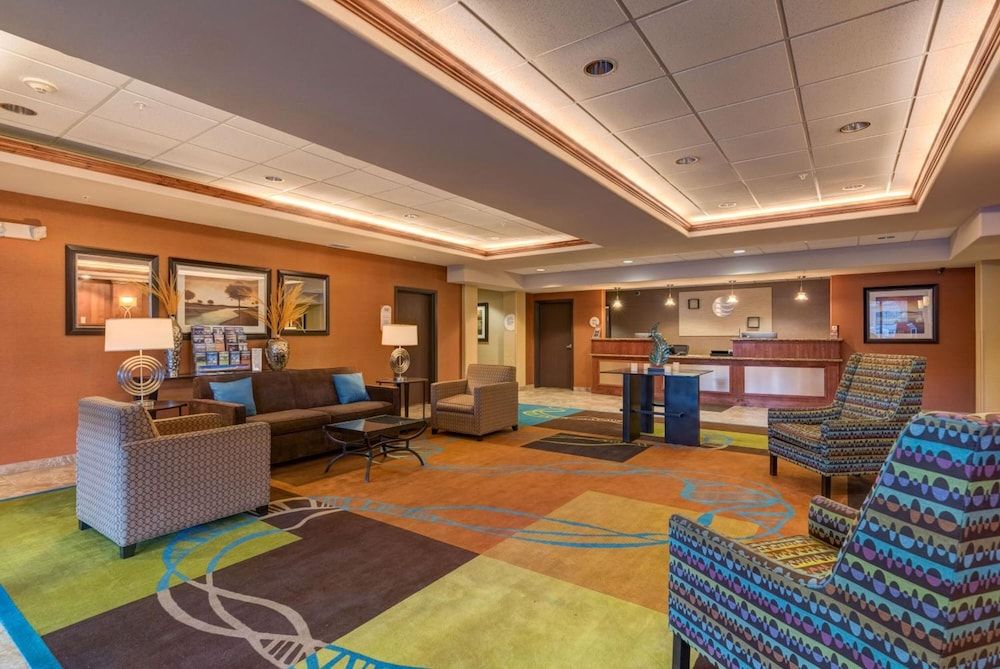 Grand Vista Hotel Parachute 2