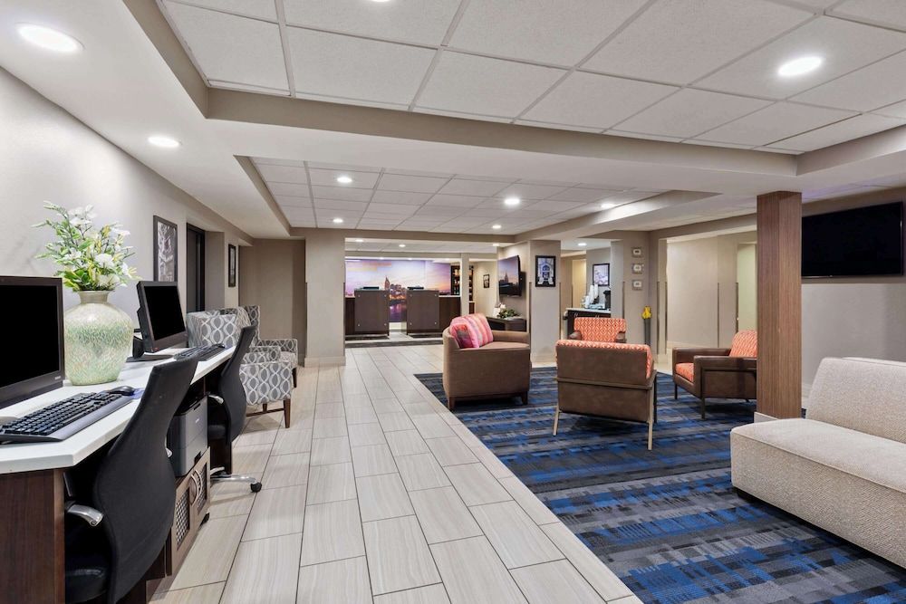 La Quinta Inn & Suites by Wyndham Goodlettsville - Nashville 2