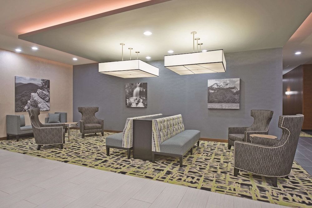 La Quinta Inn & Suites by Wyndham Morgantown 3 estrellas en Morgantown