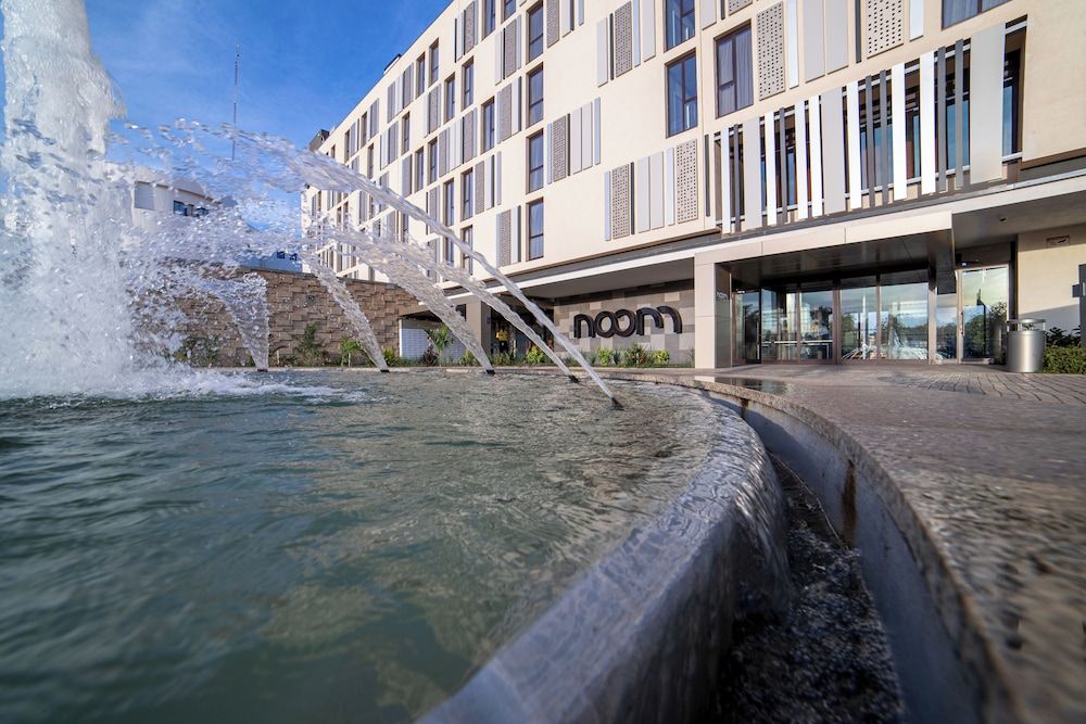 Noom Hotel Niamey 5 estrelas em Niamey