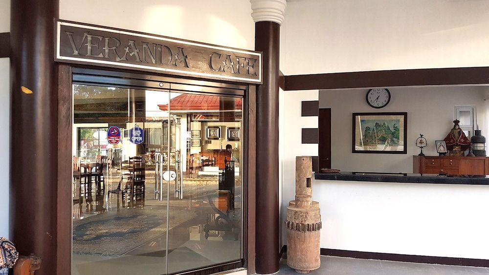 Veranda Suites and Restaurant 2