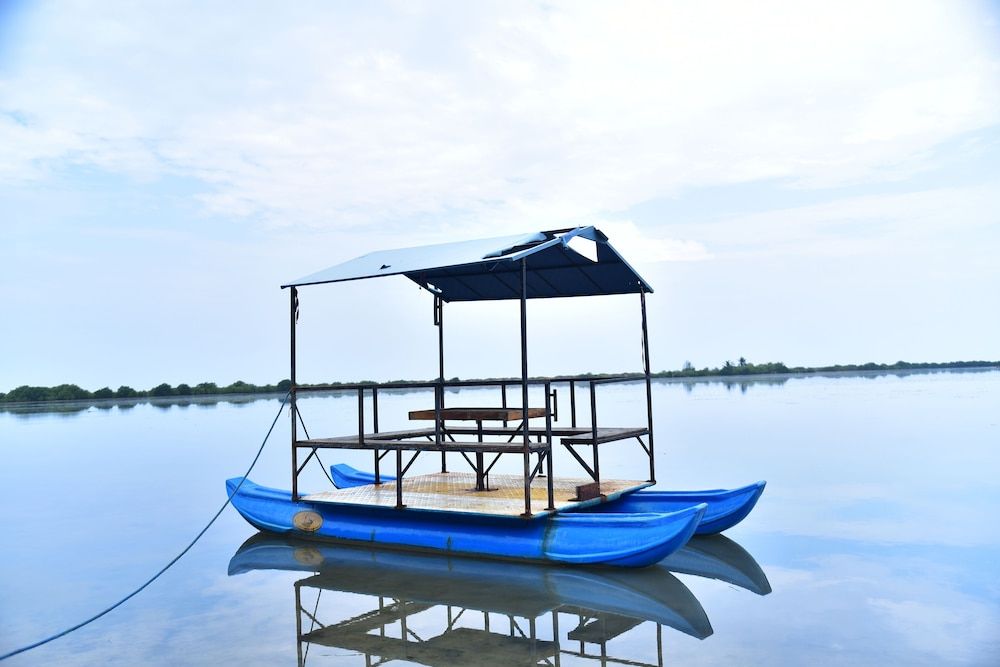 Dinuda Lagoon Resort 2