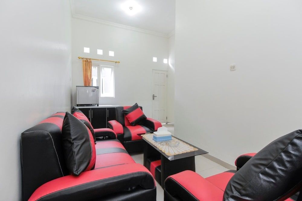 RedDoorz near Universitas Palangkaraya 3