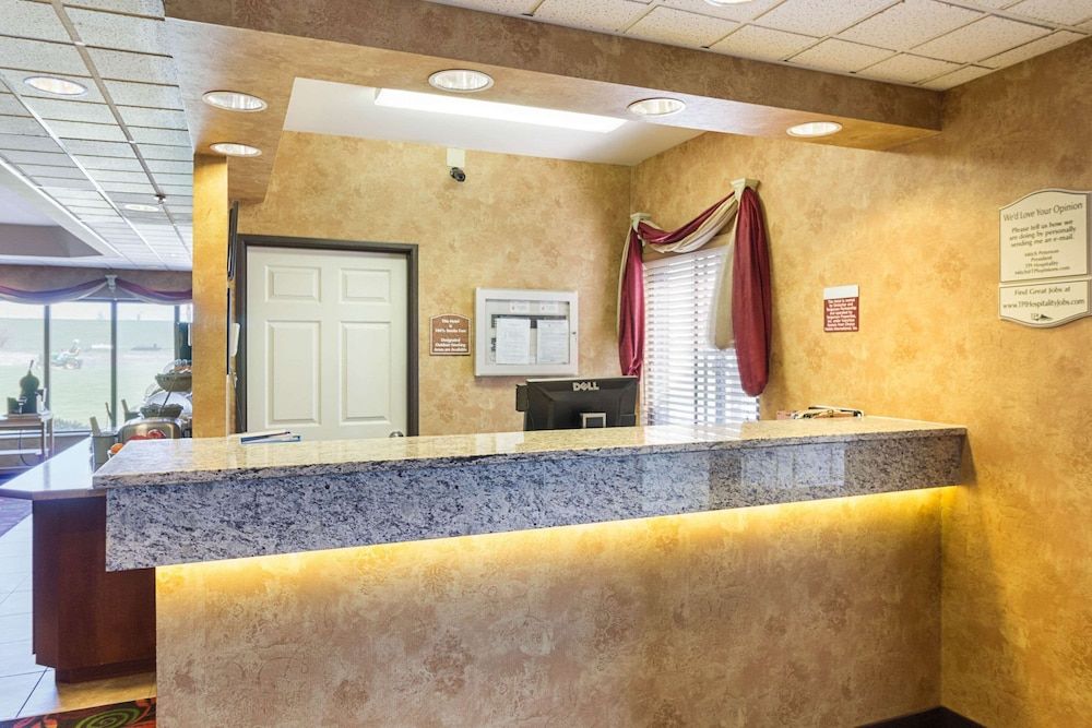 Quality Inn Fairmont 3