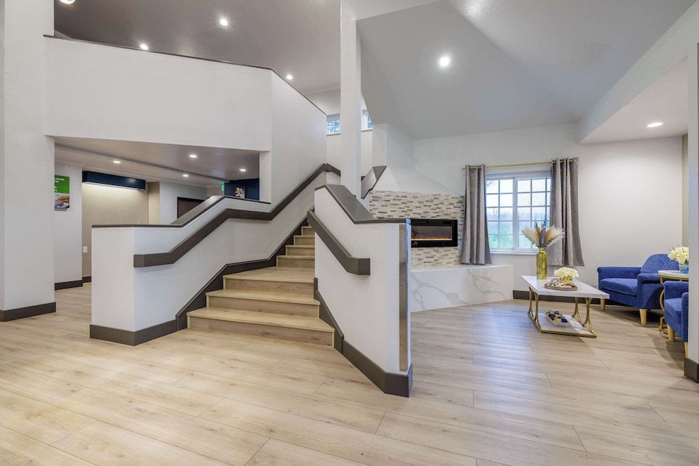 Motel 6 Auburn, CA 3