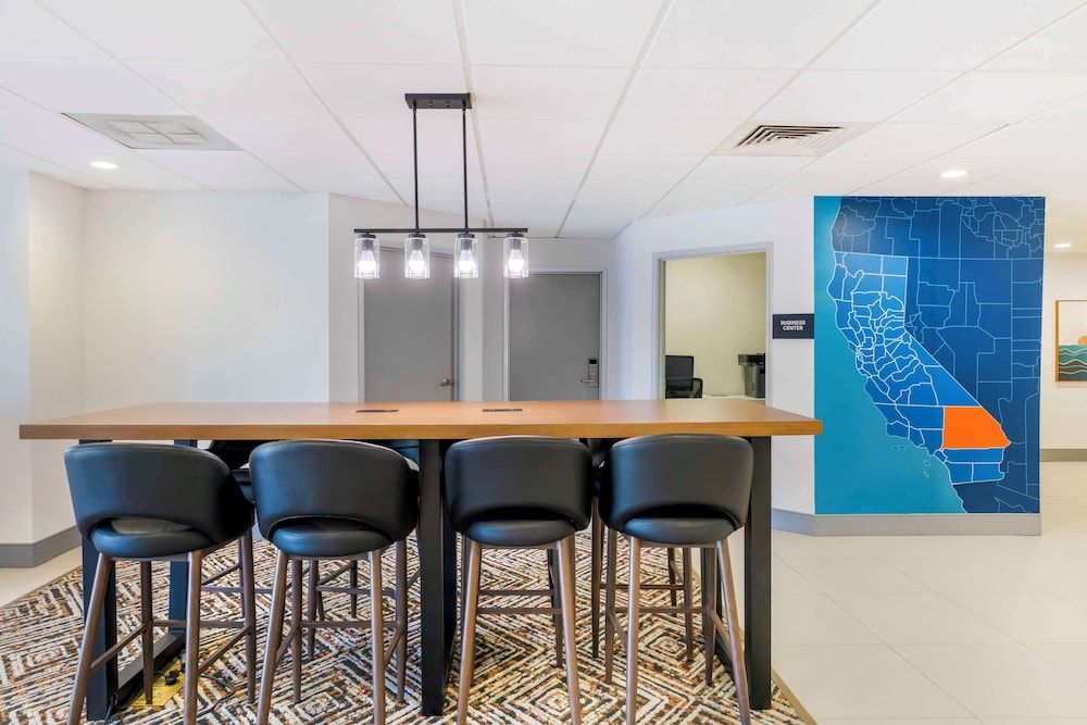 Executive Residency by Best Western Victorville 3