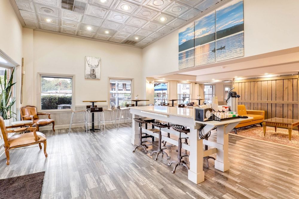 The Guest Lodge Gainesville 2