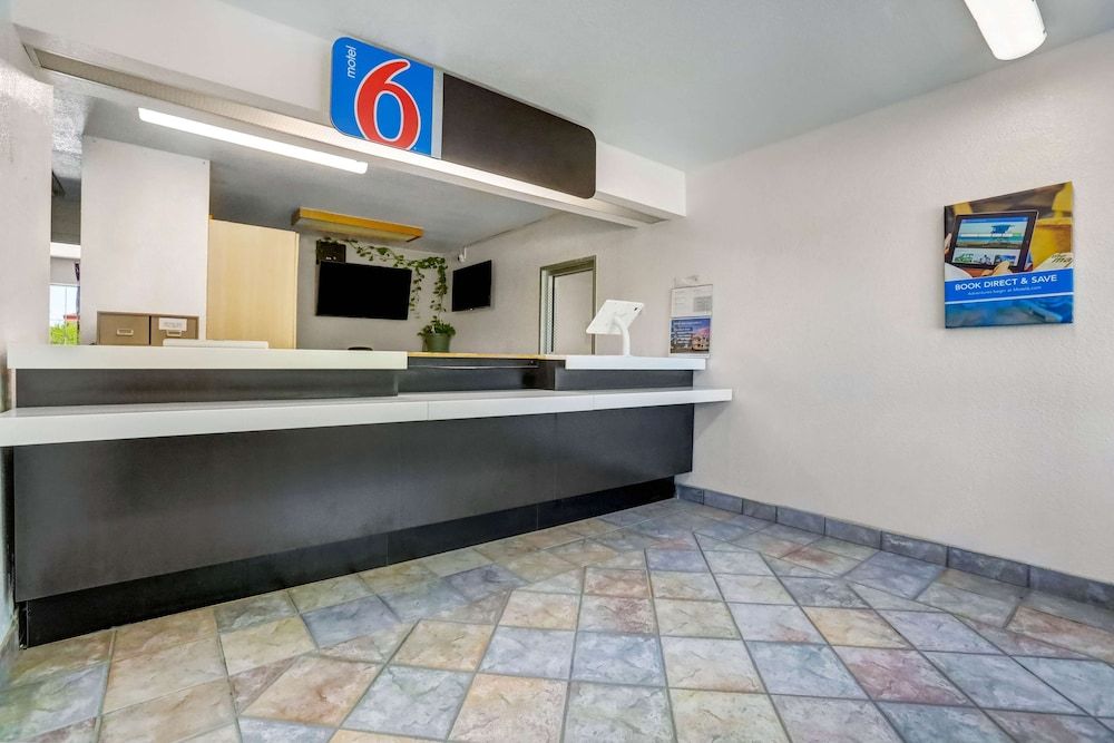 Motel 6 Red Bluff, CA 3
