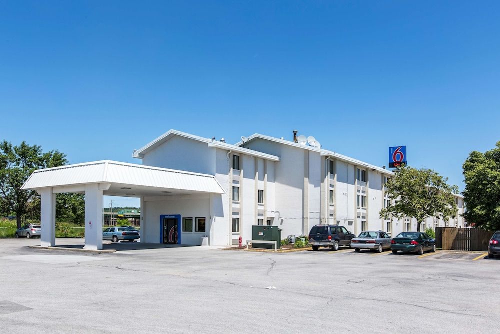 Motel 6 Council Bluffs, IA - Omaha East 2 estrellas en Council Bluffs