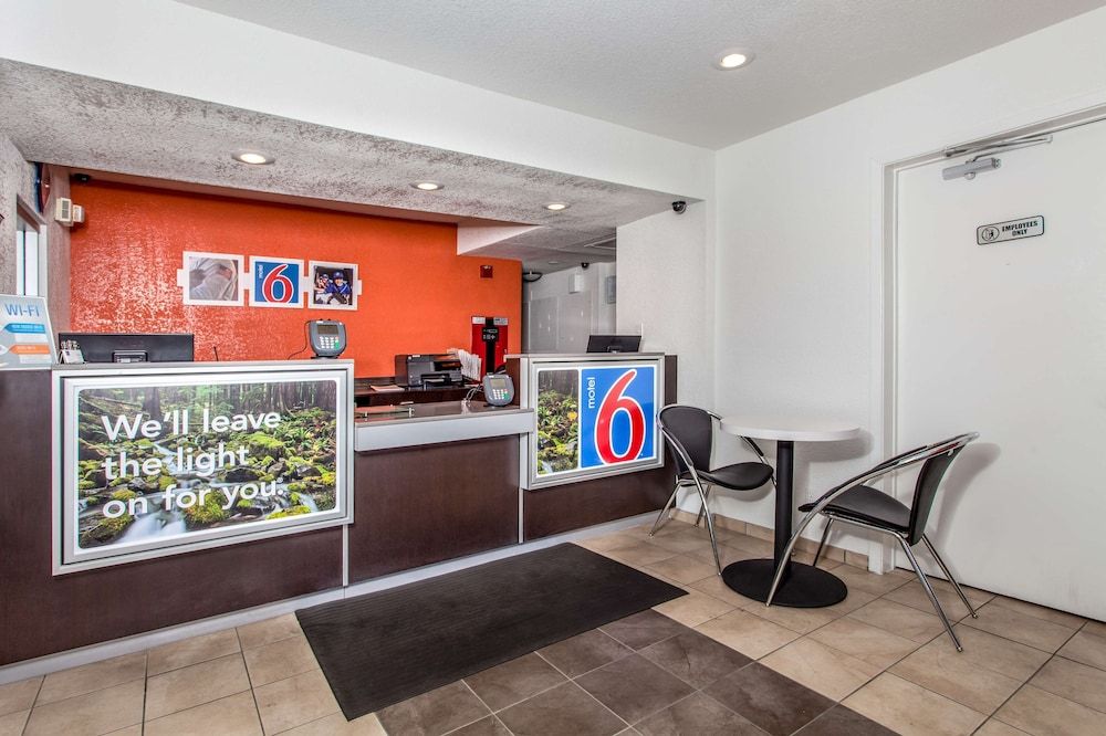 Motel 6 Vacaville, CA 2