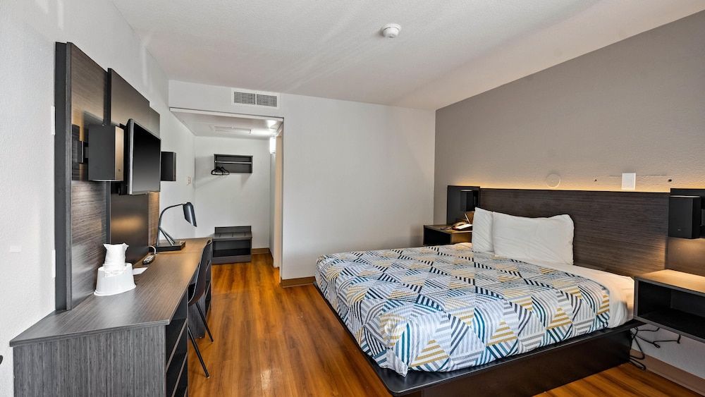 Motel 6 Kalispell, MT 3