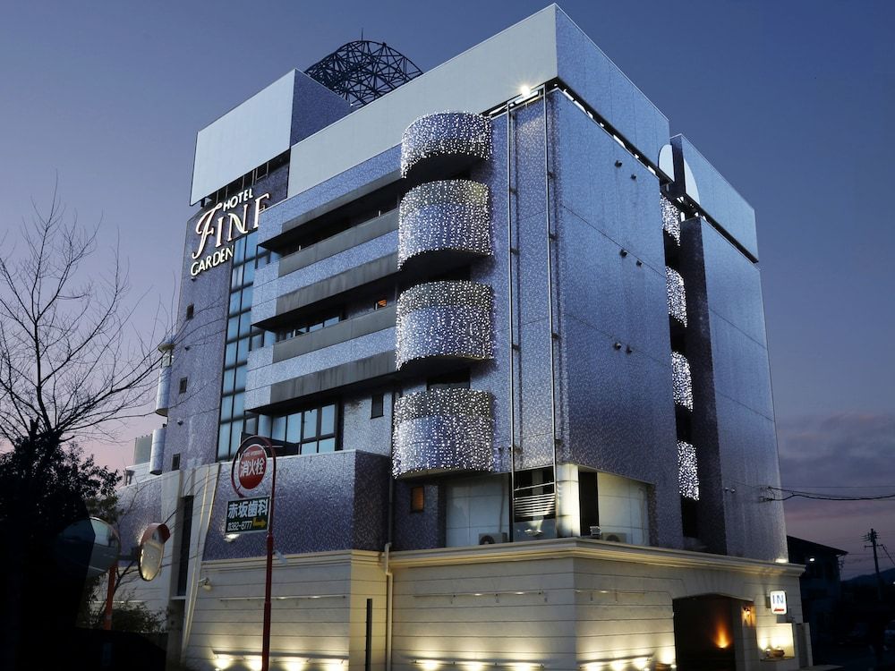 Hotel Fine Garden Gifu 2 estrelas em Kakamigahara