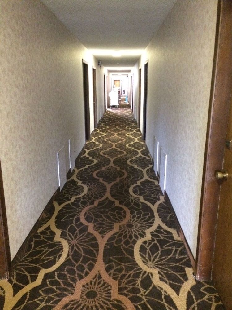 Island Inn 3