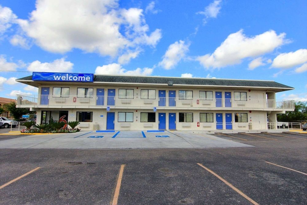 Motel 6 Kingsville, TX 2 estrelas em Kingsville