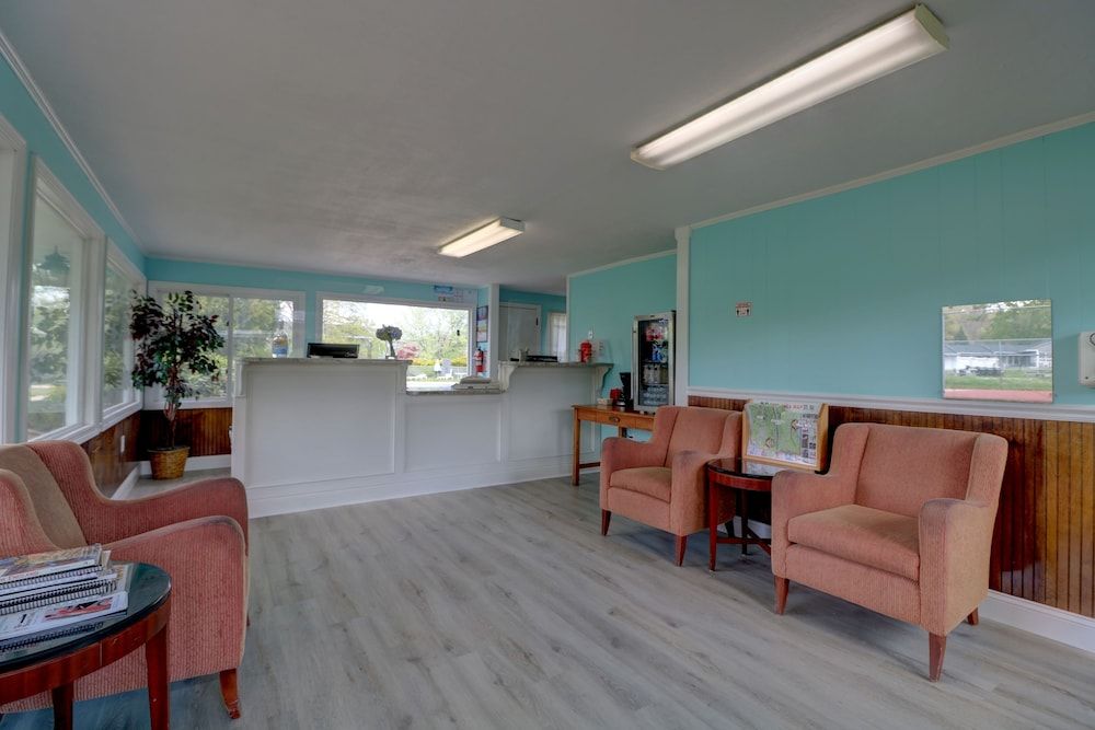 The Majestic Regency Resort 3