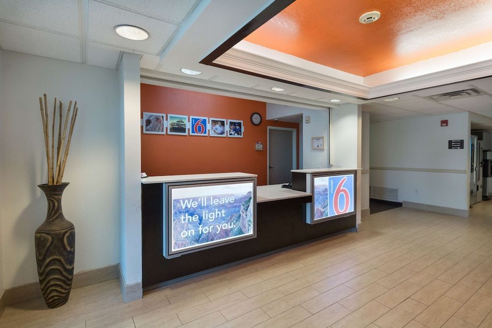 Motel 6 Hillsboro, TX 3