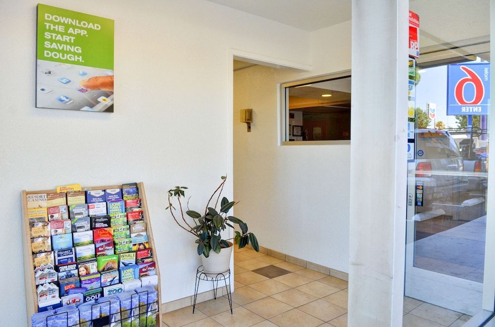 Motel 6 – Santa Nella, on I-5 2