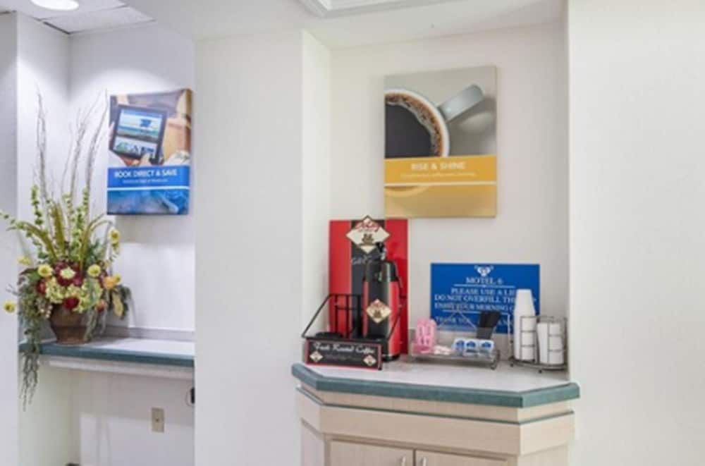 Motel 6 Weatherford, TX 2