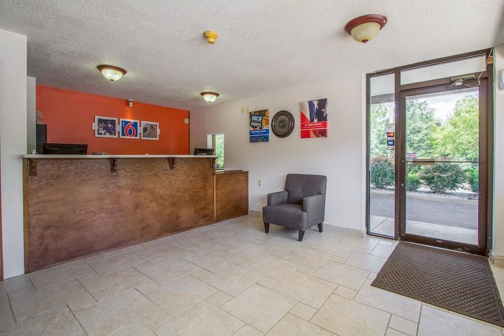 Motel 6 Ashland, OH 3