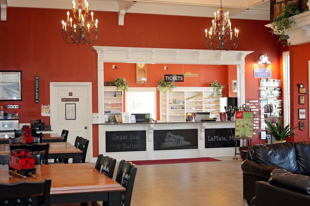 Depot Inn and Suites 3