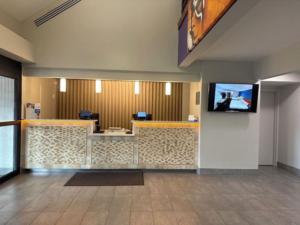 Comfort Inn & Suites Clemson - University Area 2