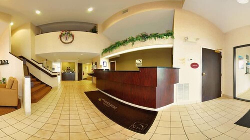 Sleep Inn & Suites of Lancaster County 2