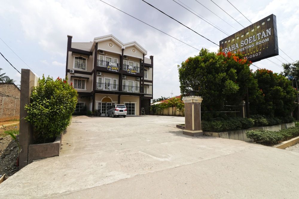 Hotel Graha Soeltan by ZUZU -1 étoiles à Sunggal