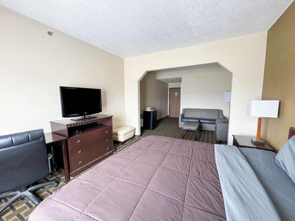 Fairbridge Inn & Suites Batavia - Darien Amusement 3