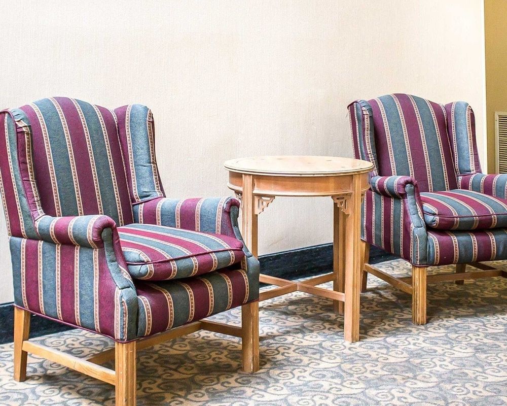 Quality Inn Elyria 3