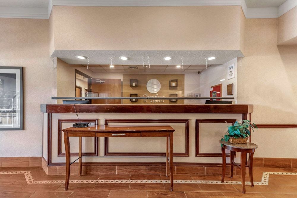 Comfort Inn & Suites (Streetsboro) 3