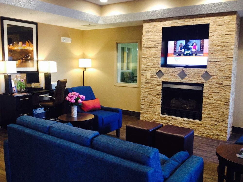 Comfort Inn (Crystal Lake) 3