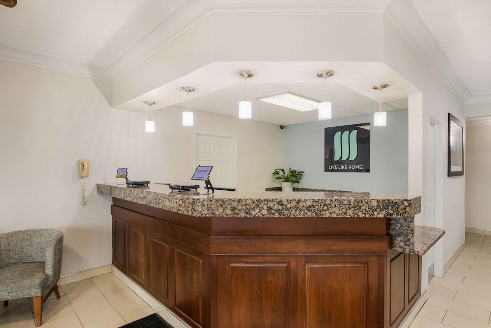 MainStay Suites Joliet I-80 3