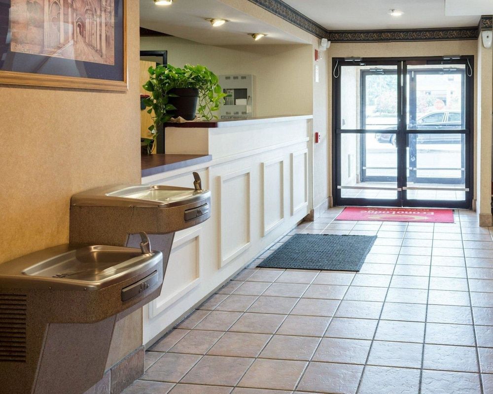 Econo Lodge Near Fort Gregg-Adams I-295 2