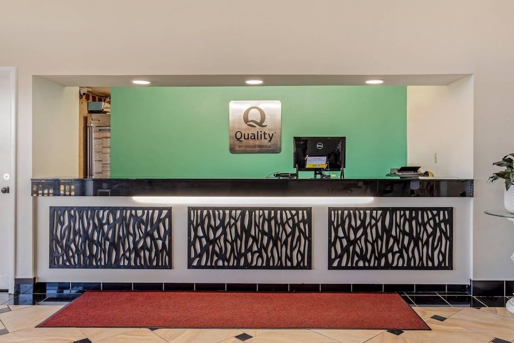 Quality Inn Riverview 3