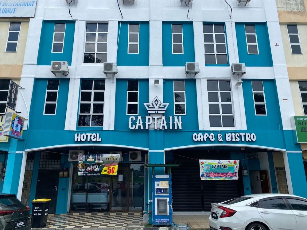 Oyo 796 Jr Hotel 3 étoiles à Kampong Serdang