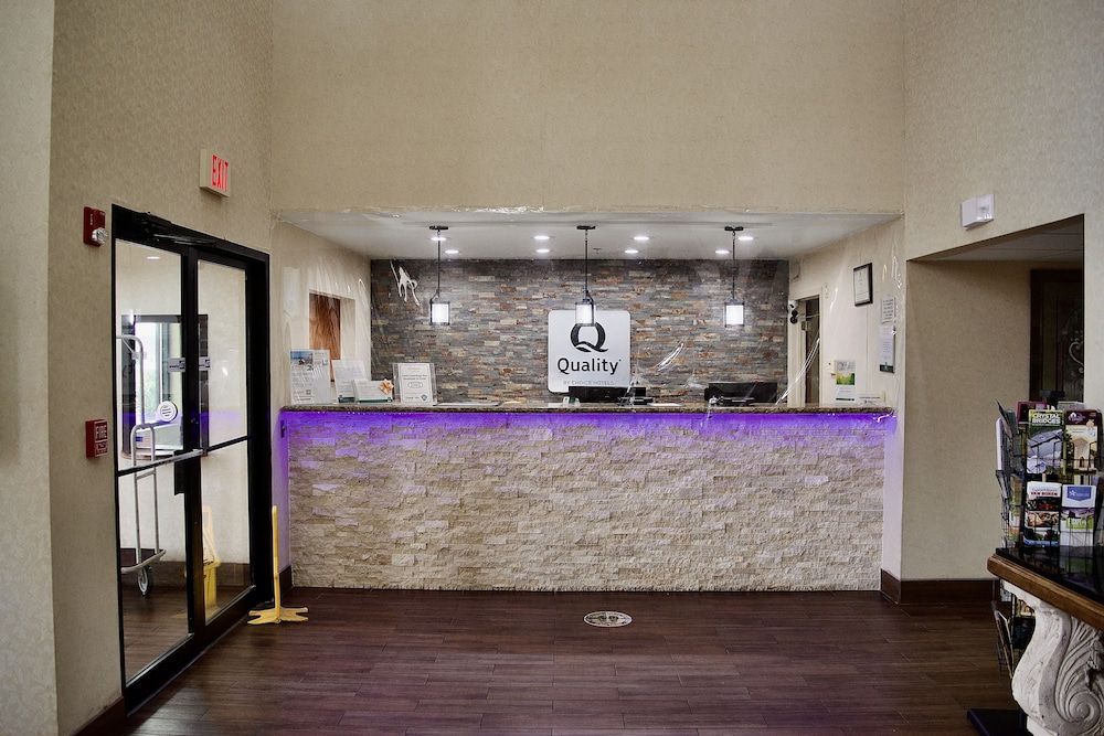 Quality Inn & Suites Pine Bluff 2